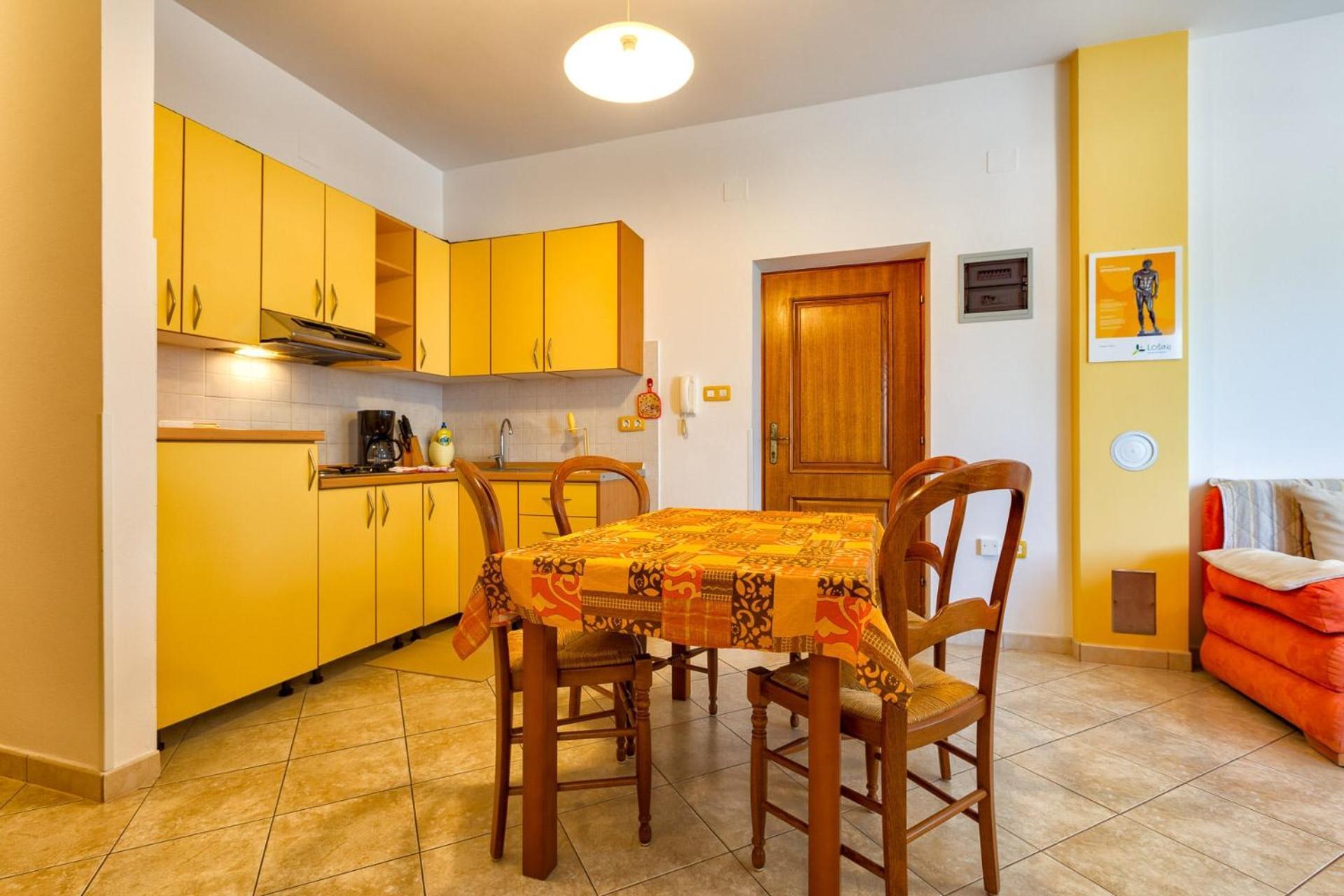 Apartments With A Parking Space Мали-Лошинь Экстерьер фото
